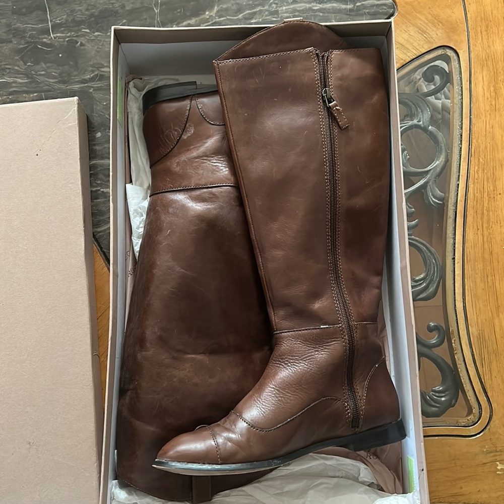 Barely used high knee boots